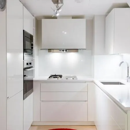 Apartamento Cozy In A Residential Area Of *